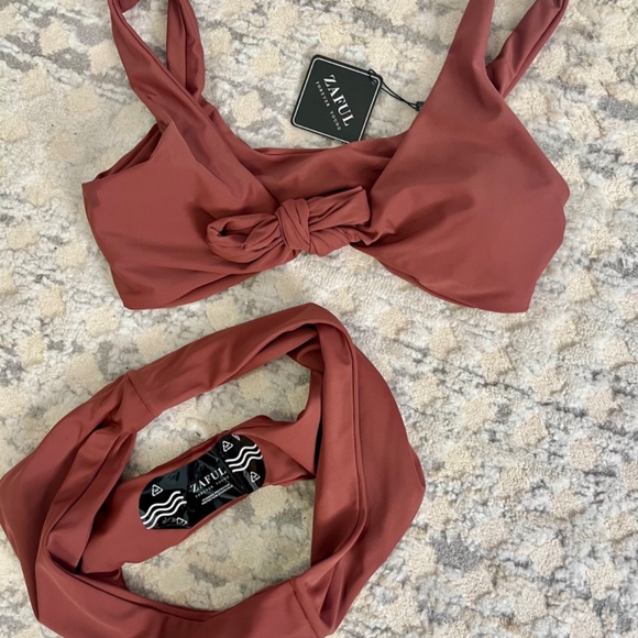 2 Piece Bathing Suit /Bikini ~ ZAFUL ~ New with Tags ~ Super Deal - Picture 6 of 6